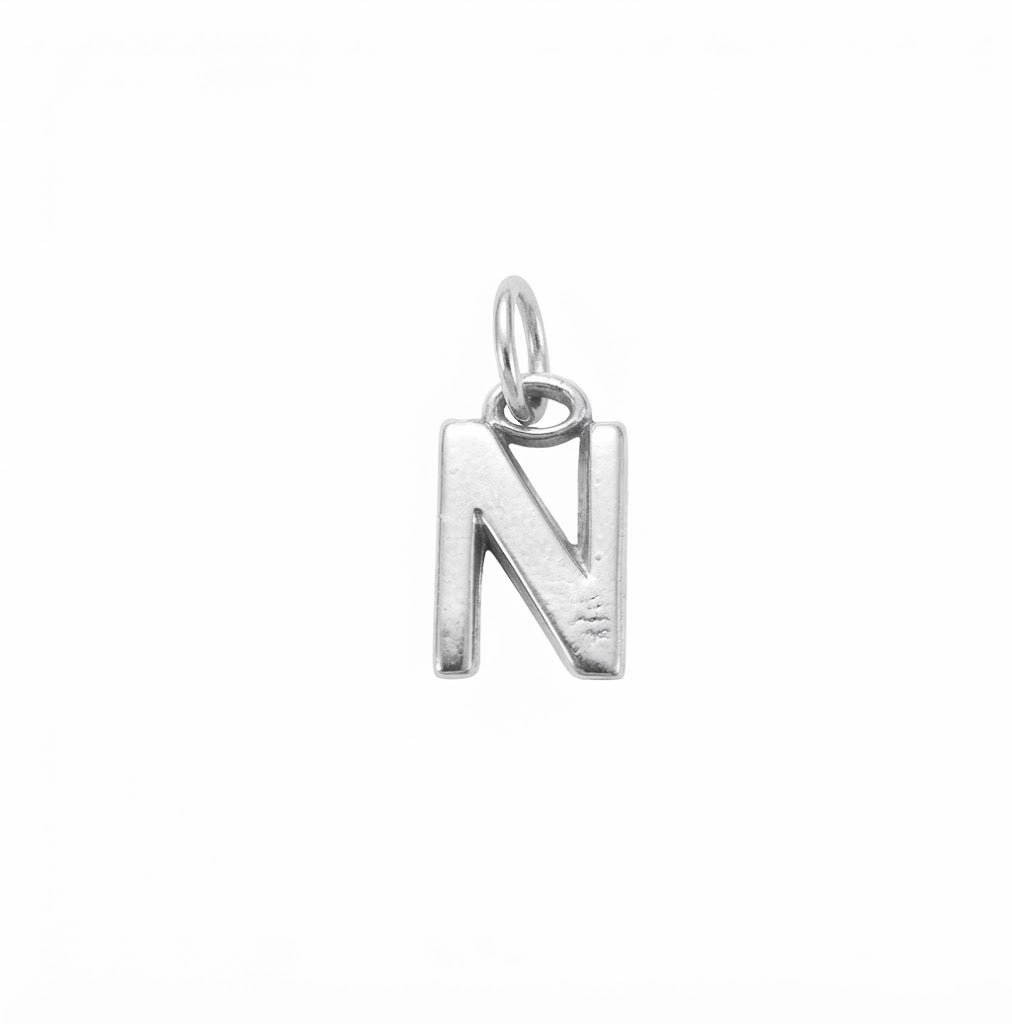 Lettere in zama in stampatello altezza compreso anellino mm. 19 (pack 1 pz.)